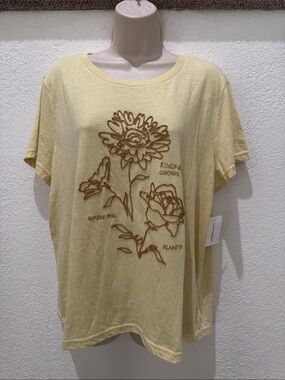 LUCKY BRAND Women's Yellow Floral Embroidered Tee Size XL NWT